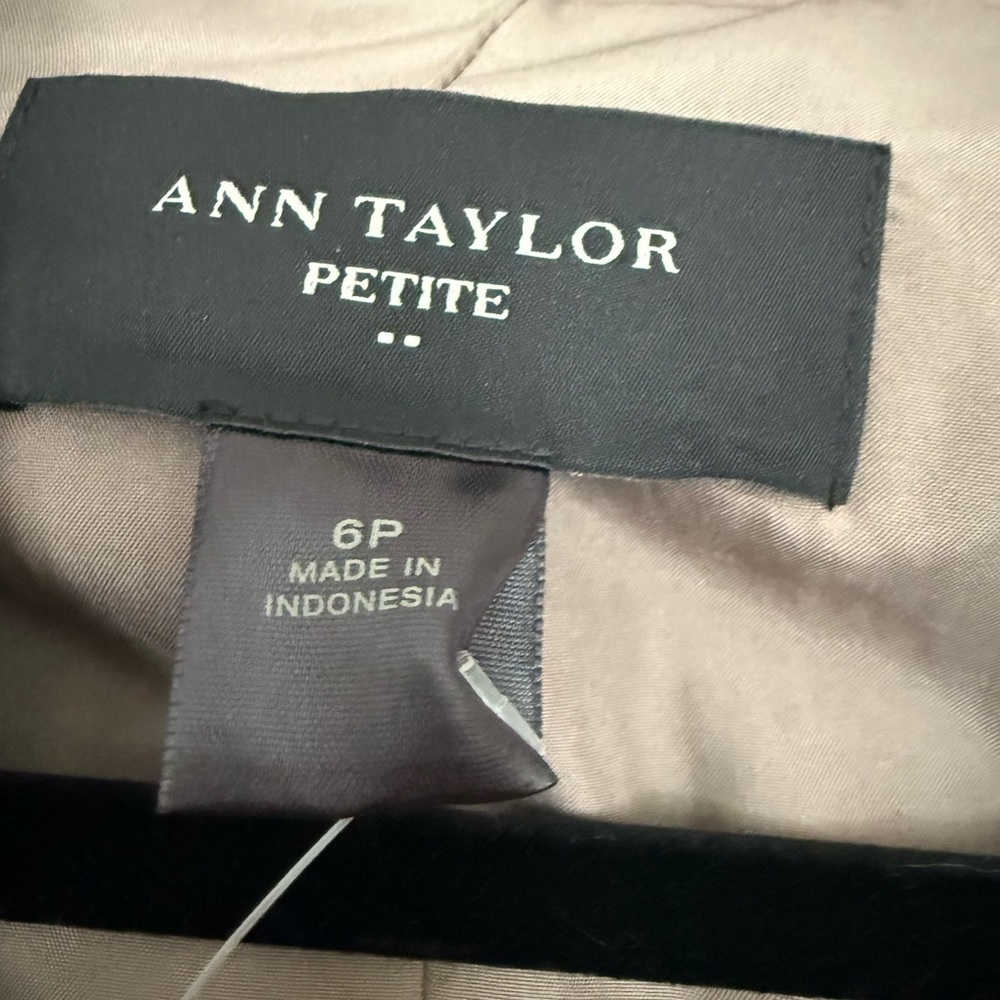 NWT Ann Taylor Dark Brown Blazer - Picture 4 of 5